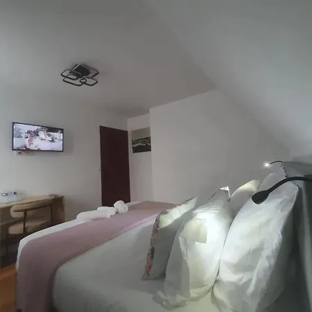 Dom wakacyjny Maison Spacieuse A Avec Jardin *